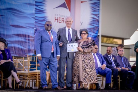 BOULD CONSULTING CHAIRMAN HONOURED IN CAYMAN HERO’S DAY AWARDS